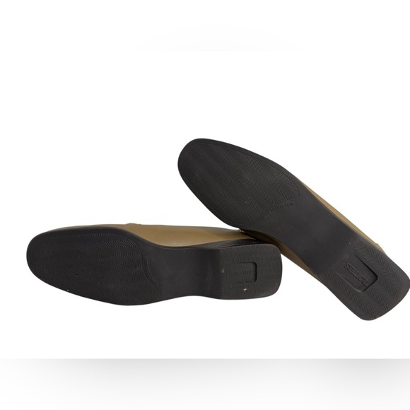 Trotters Gold Loafers Size 7.5 - Picture 4 of 4